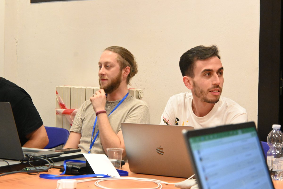 🌐Orgogliosi di aver portato a termine la “Notte Bianca Elettorale” al Polo di Novoli!
📹 Il nostro team ha curato la comunicazione, la copertura in tempo reale e l'organizzazione generale, e vedere questo progetto ricevere tutto questo successo è stato davvero gratificante!