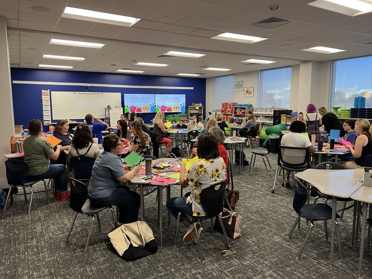 What an amazing morning of hands on learning with Monje’!!! These amazing educators worked on incorporating interactive notebooks into their teaching practices to enhance student engagement and learning.