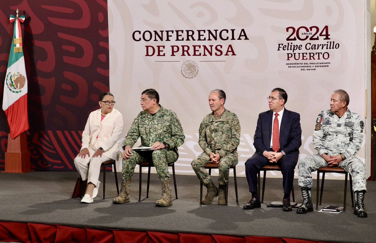 rosaicela_'s tweet photo. En la #ConferenciaMañanera, encabezada por el Presidente @lopezobrador_, presentamos el informe de seguridad, donde se muestra una tendencia a la baja en la mayoría de los delitos; resultado de la coordinación de los tres niveles de gobierno. #JuntosConstruimosLaPaz🕊️🇲🇽 https://t.co/vQzlXop979