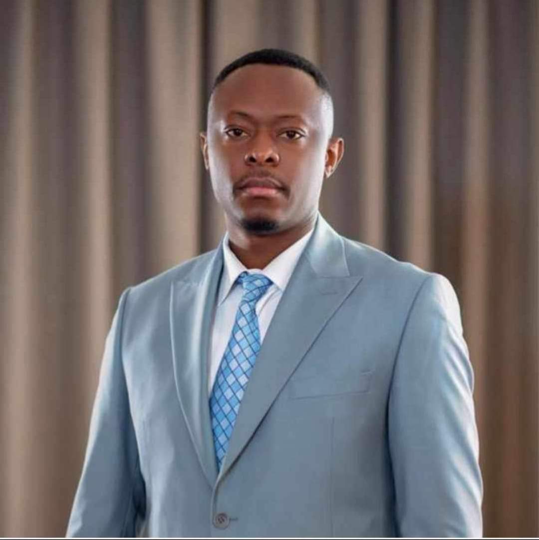 #RDC: Rétablissement permanent du courant électrique depuis quelques jours dans plusieurs communes de Kinshasa, effet #TEDDY_LWAMBA?

Plusieurs Kinois constatent que c'est depuis la nomination de monsieur #Teddy_Lwamba, comme ministre des ressources hydrauliques et électricité