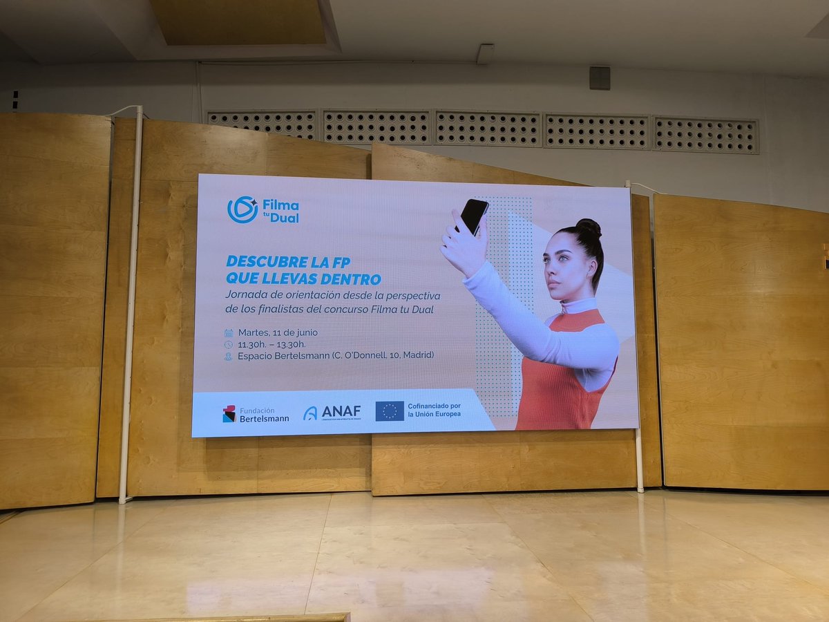 fp_empresa's tweet photo. 🏆 ¡@fp_empresa ha participado como jurado en los premios #FilmaTuDual de la @FBertelsmann!
🌟 Queremos agradecer a la fundación por su compromiso con la #FP y reconocer el talento de nuestros jóvenes en la FP.
🤩 ¡Enhorabuena a todos los galardonados!
#FPcuéntalo https://t.co/807xLInpyE