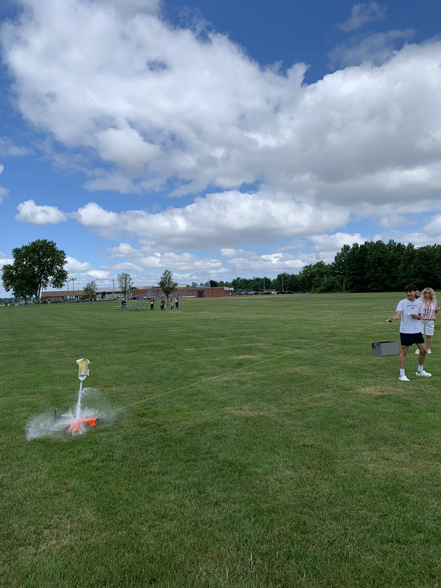 PCSDhillside's tweet image. Studying force and motion with rockets in Mrs. Szemplak’s 8th grade science class