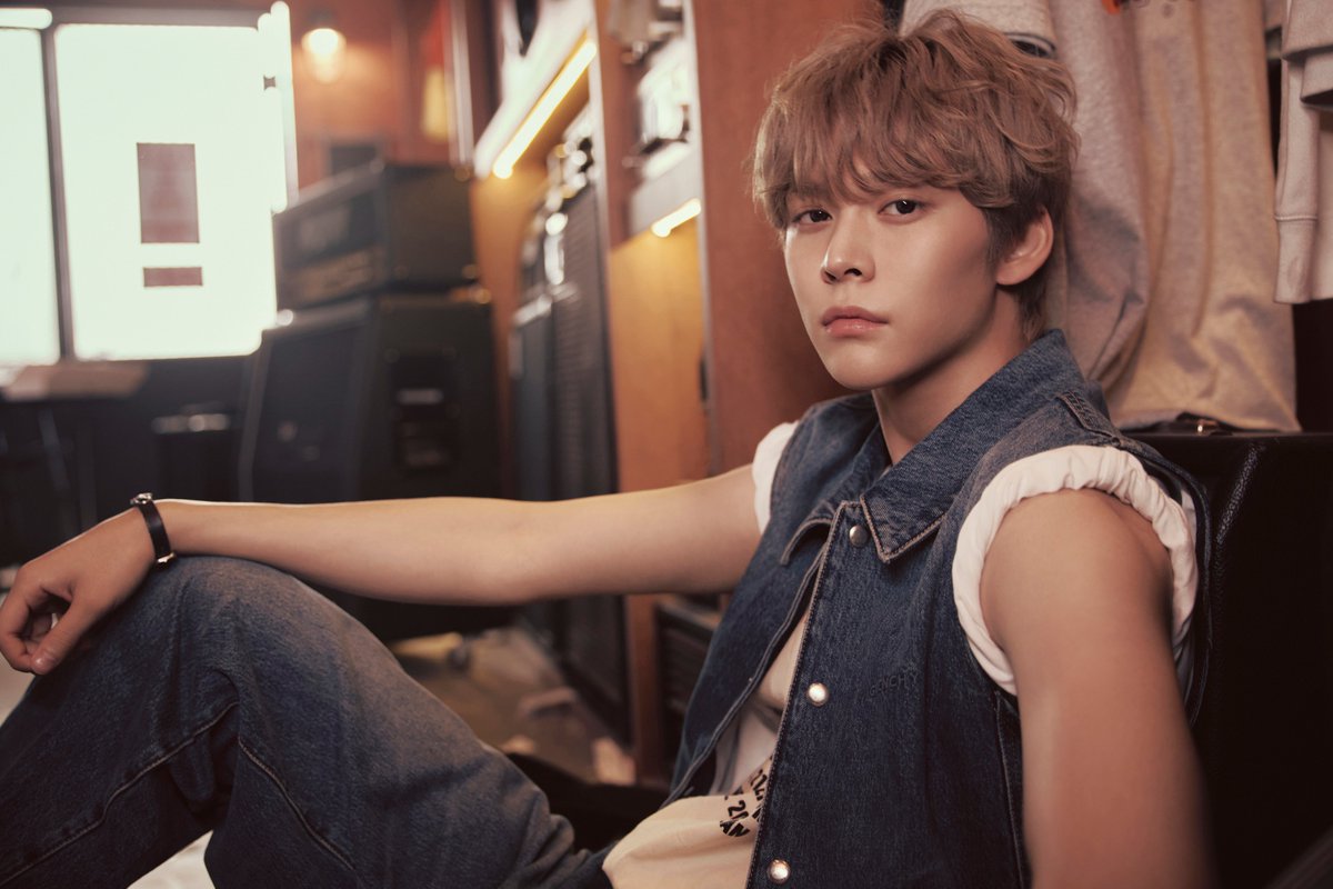 WHERE IS THAT BASS? #1

RIIZE 라이즈 【RIIZING - The 1st Mini Album】
➫ 2024.06.17 6PM (KST)

#RIIZE #라이즈
#EUNSEOK #은석
#RISEandREALIZE
#BoomBoomBass #RIIZE_BoomBoomBass
#RIIZING