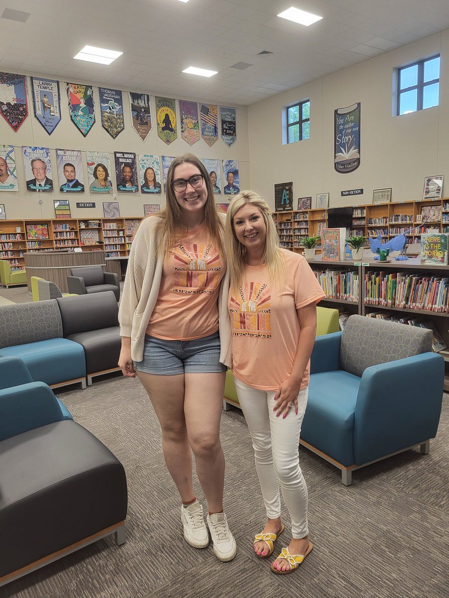 Continuing our Mentor/Mentee relationship into year 2. Love watching my mentee SOAR at NTA this week! Way to go Ms. Swanson! #RelationshipsMatter #MentorsMatter <a href="/VolusiaLEADS/">Volusia LEADS</a> <a href="/VolusiaRecruits/">Volusia Recruits</a> <a href="/volusiaschools/">Volusia County Schools</a> <a href="/SweetwaterSWES/">Sweetwater Elementary School</a>