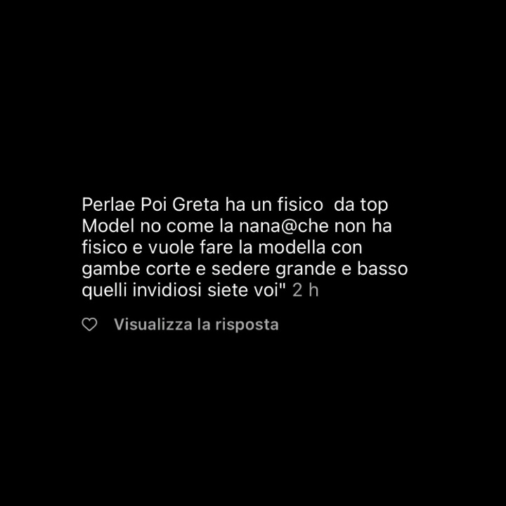 Mar95455833's tweet photo. La merda come la riceve greta la riceve anche perla (i commenti non sono tutti c'è altra merda che non pubblico) nemmeno voi scherzate... Fate schifo tutti.
Sia i #sergetti che i #perletti e lo dico da sostenitrice di perla e anche greta.

#perliners #perletti #sergetti #fillers https://t.co/4Ezx0vliXN