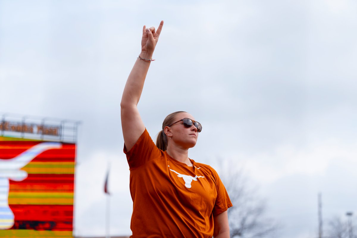 Texas Softball tweet media