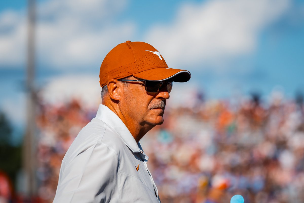 the best of the best 🤘

your ATEC/NFCA Division I Central Coaching Staff of the Year!

#HookEm