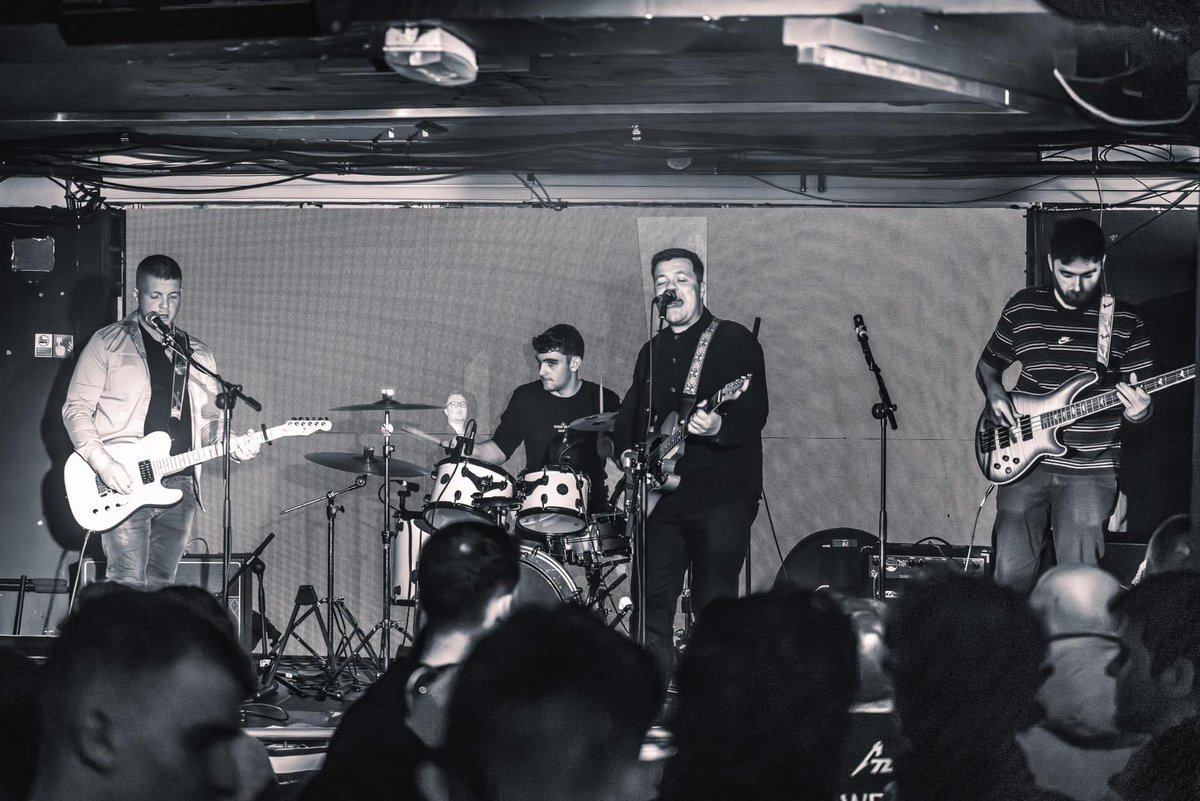 The Streams tweet media