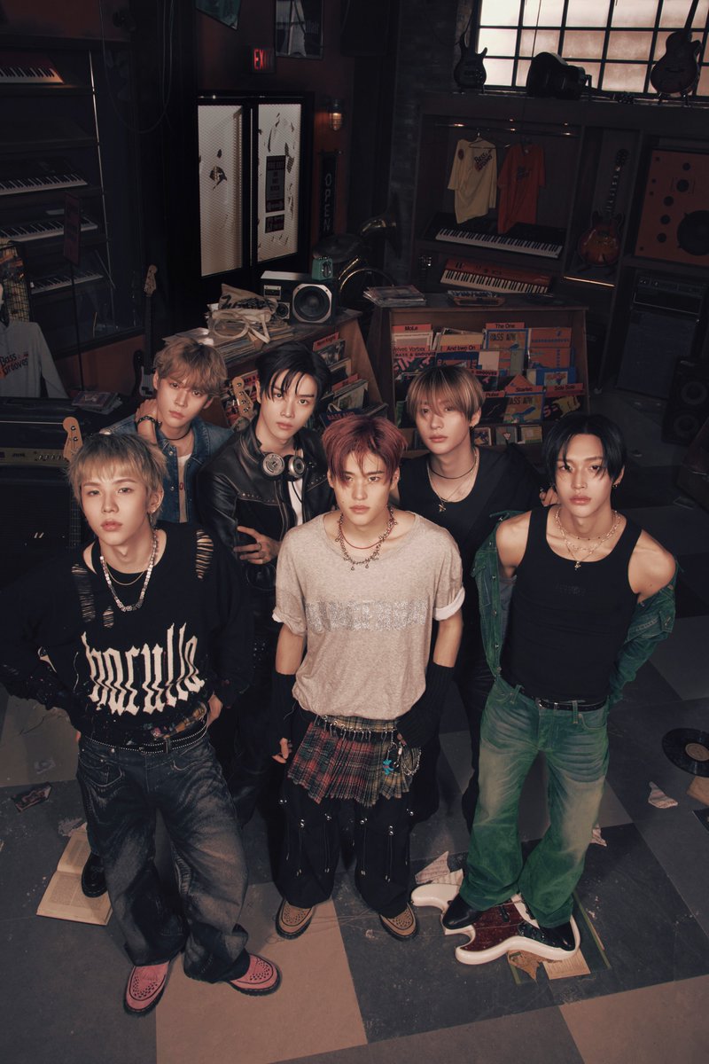 RIIZE_official's tweet image. WHERE IS THAT BASS? #1

RIIZE 라이즈 【RIIZING - The 1st Mini Album】
➫ 2024.06.17 6PM (KST)

#RIIZE #라이즈
#RISEandREALIZE
#BoomBoomBass #RIIZE_BoomBoomBass
#RIIZING