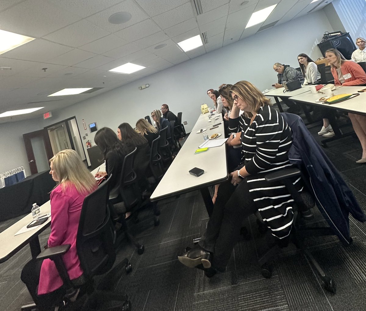 megan_vp's tweet photo. Thank you so much, @jefferygilbert, @hm_lutz, @BreanaCNoble & @Clontsey for sharing your expertise with @PRSADetroit today!
#auto #media #automedia #PR https://t.co/8qGKkjLFnx