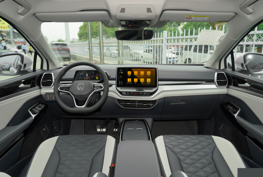 telotraigopy's tweet photo. 100% Electrico  🔋 

Volkswagen ID.6 CROZZ 2023 0km 🏅 

🔋  601 Km de Autonomía
🔋  Carga ultrarrapida 
🔋  Llantas de aleacion 
🔋  Pantalla multimedia 

📌  Costo: a partir de USD 48.500 

#TELOTRAIGOPY https://t.co/kqLfSFDh6S