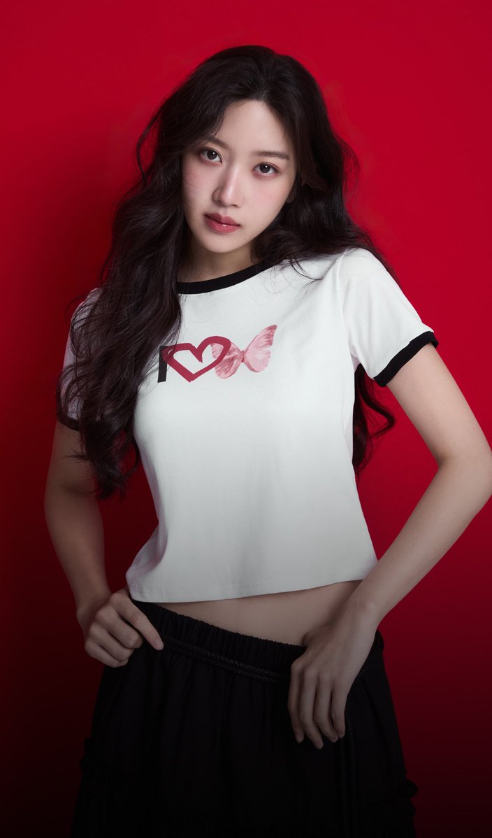 kayougnmun's tweet photo. Embrace the essence of minimalism with Nick Nicole's  24Summer collection: effortlessly comfortable, yet standout. https://t.co/gBAVM6RCZx