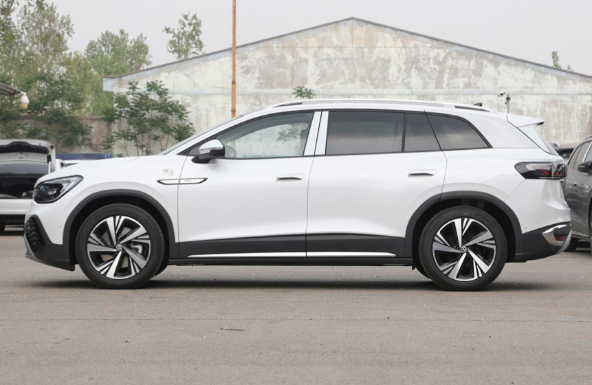 telotraigopy's tweet photo. 100% Electrico  🔋 

Volkswagen ID.6 CROZZ 2023 0km 🏅 

🔋  601 Km de Autonomía
🔋  Carga ultrarrapida 
🔋  Llantas de aleacion 
🔋  Pantalla multimedia 

📌  Costo: a partir de USD 48.500 

#TELOTRAIGOPY https://t.co/kqLfSFDh6S