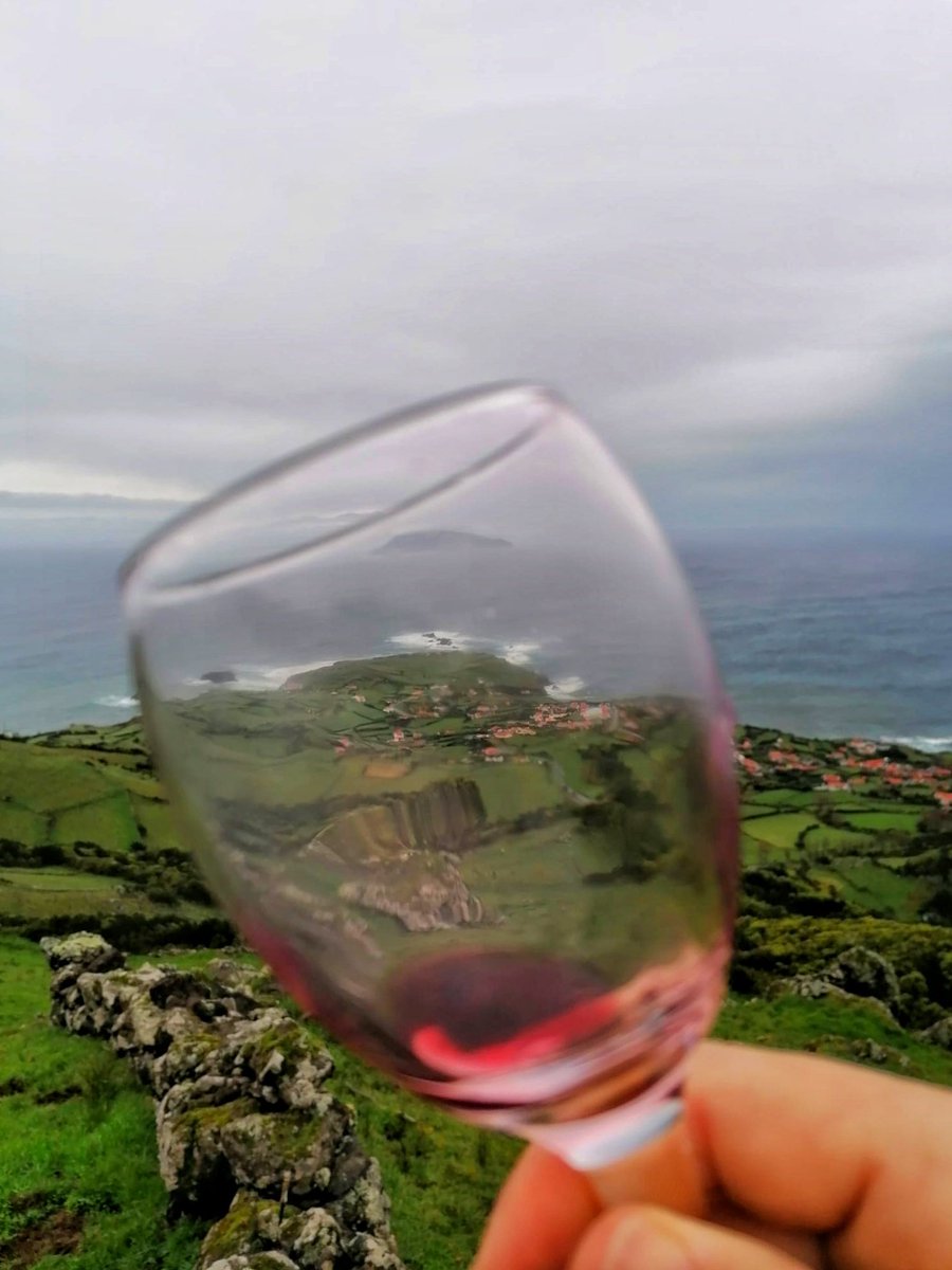 𝒜ç𝑜𝓇𝒾𝒶𝓃𝒶 𝒶𝑜 𝑅𝓊𝒷𝓇𝑜 tweet media