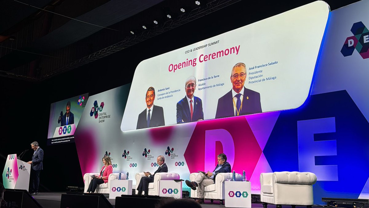 coitta_aagit's tweet photo. Un año más acudimos a nuestra cita con #DES2024 para conocer las últimas tendencias TIC y las soluciones tecnológicas de vanguardia.

📸 @japerezalias, @mariamartso, @SrtaElenaDiaz y @cristomartin, miembros de la Junta Directiva COITTA

#transformacióndigital #telecomunicación https://t.co/bEd5cM7SoV