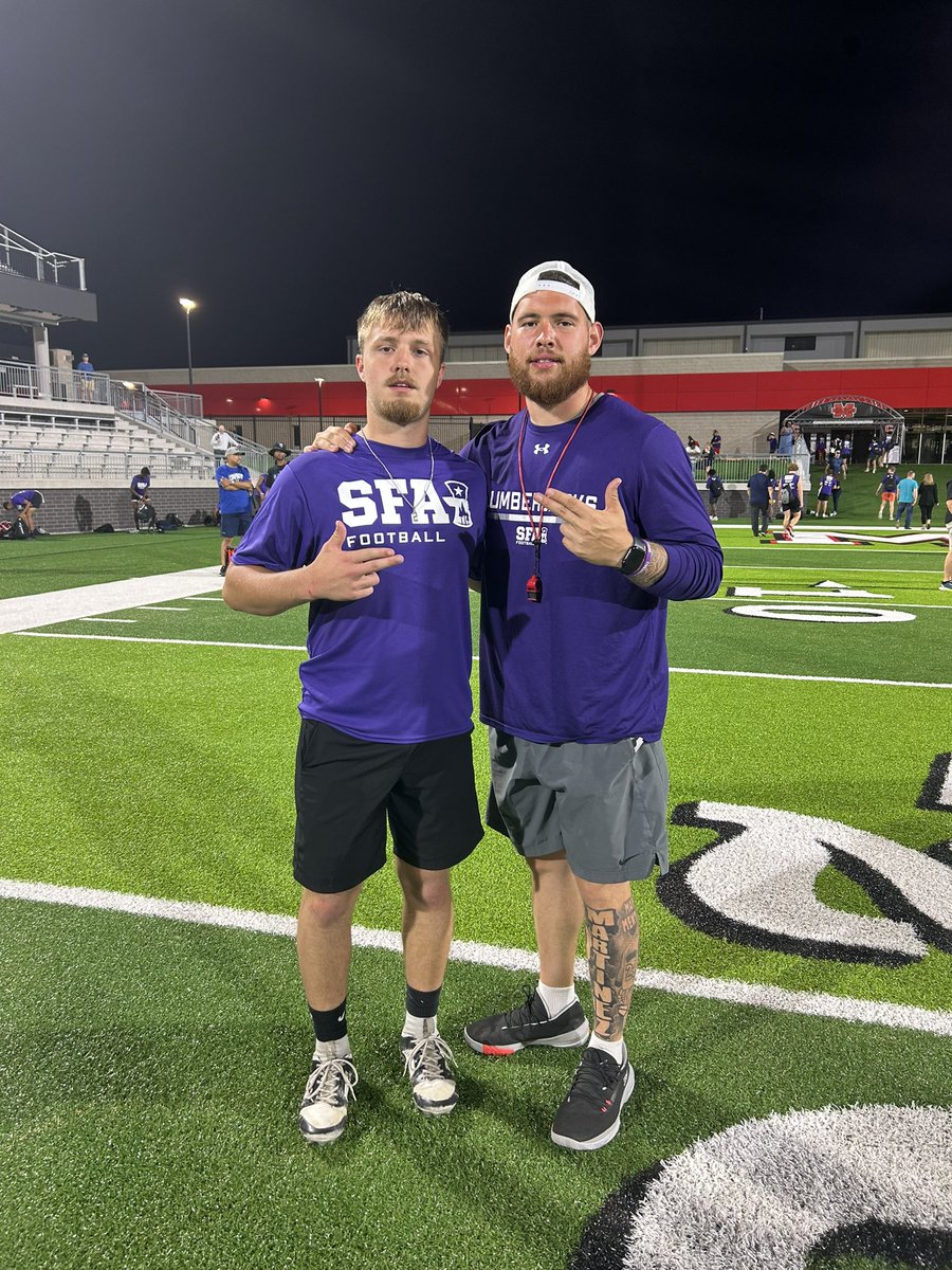 Layton14045667's tweet photo. Good camp day with @SFA_Athletics @Coach_MikeWood https://t.co/KqD8z5fIhc