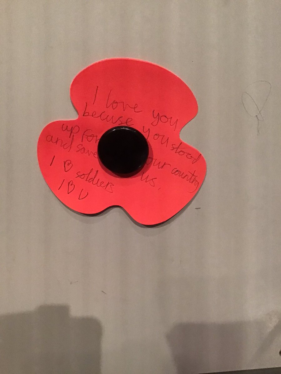 PelhamYear5's tweet photo. Year 5 had a brilliant time at the National army museum today. We looked at WWI propaganda and explored the British army throughout time! https://t.co/jVaduohGMT