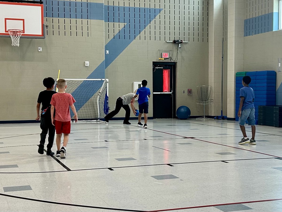 MsLawsClass's tweet photo. Love our SROs!  The summer school kids talked one into playing soccer with them today :) https://t.co/N1S6ob32z4