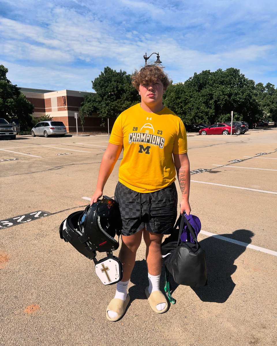 bb__weaver's tweet image. Here we Go 
Lineman Camp • Down &amp;amp; Dirty 
#fullpadscamps #osufootball #Lineman #4star #gopokes #defensivelineman #cowboys