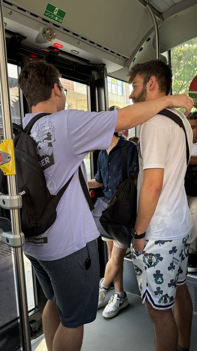 TalhaDiler's tweet photo. 11.06.2024 Muğla , Kötekli 70 derece otobüs. https://t.co/mBzyQEwsd2
