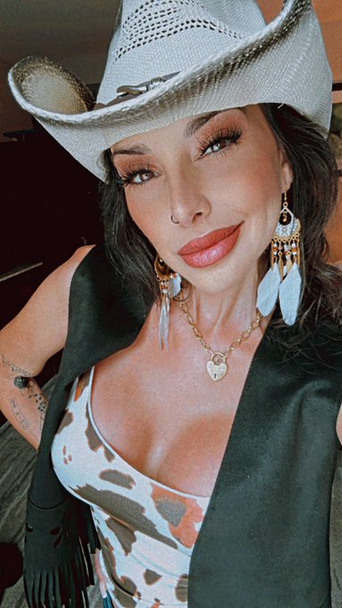 Good morning https://t.co/cROvTb9q4d