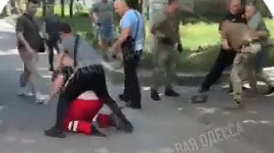 ukrpravda_news's tweet image. В Одесі біля ТЦК побилися медики і військові 
ВІДЕО pravda.com.ua/news/2024/06/1…