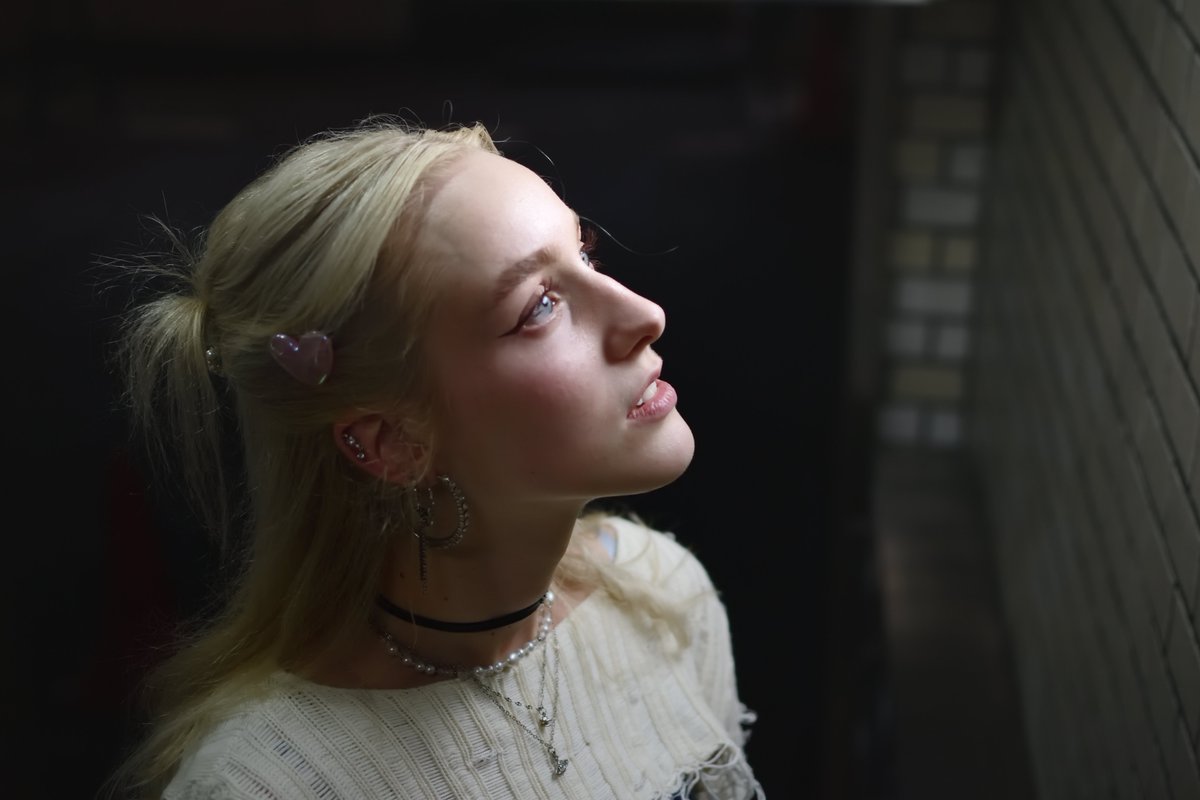 model:𝒔𝒐𝒑𝒉𝒊𝒆
光