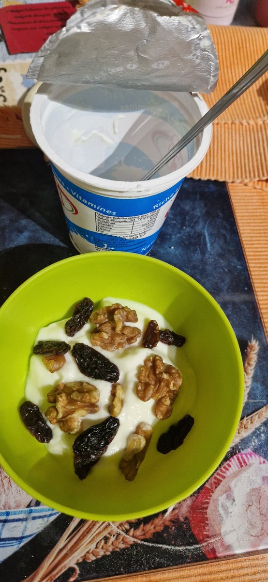SozyToditsara's tweet photo. Broke my 19h fast.
Yoghurt and nuts, just like eggs, cucumber,cabbage and greens...I eat mucho mucho of it . Not a day without it.
#IntermittentFasting
#detox
#NoBeer
#NoWine
#NoCoffee https://t.co/O5jRzyfZIm