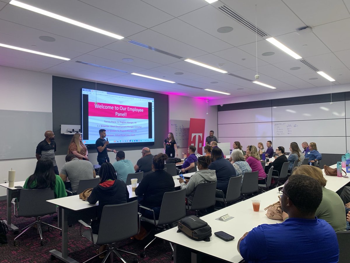 pdenney_CWC's tweet photo. Belton Show Me Career crew  learning about the Cellular world and employment opportunities at T Mobile https://t.co/SbIyXZt6Wo