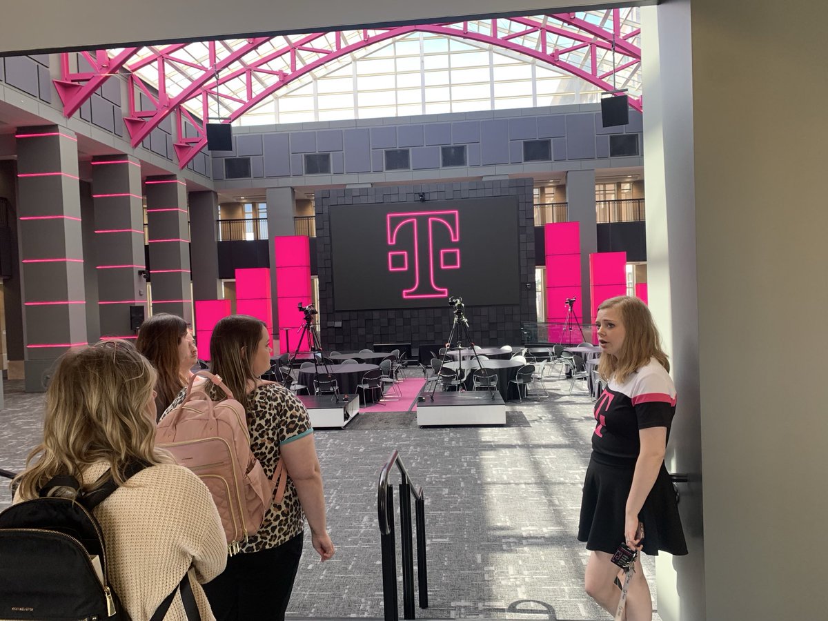 pdenney_CWC's tweet photo. Belton Show Me Career crew  learning about the Cellular world and employment opportunities at T Mobile https://t.co/SbIyXZt6Wo