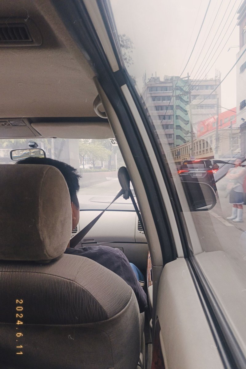 jesssasmiley's tweet photo. Mga batang Quiapo yarn?! https://t.co/JoRei0oEVw