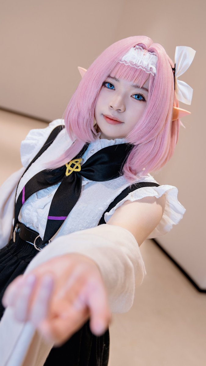 SumihyunMo's tweet photo. 是愛莉希��哦~
#cosplay #崩壞三 #愛莉希雅 https://t.co/ZzFq9DKT11