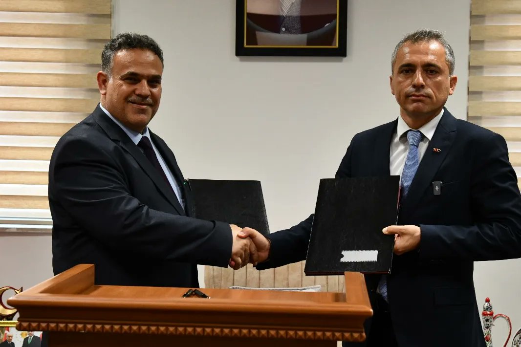 Cumhurbaşkanımız Sayın Recep Tayyip ERDOĞAN'ın tensipleriyle 2024 yılı "Emekliler Yılı" olarak ilan edilmiştir.Bu kapsamda 
SGK İl Müdürümüz Mücahit Çelik ile Osmaniye Belediye Başkanı İbrahim Çenet arasında  işbirliği protokolü imzalandı.