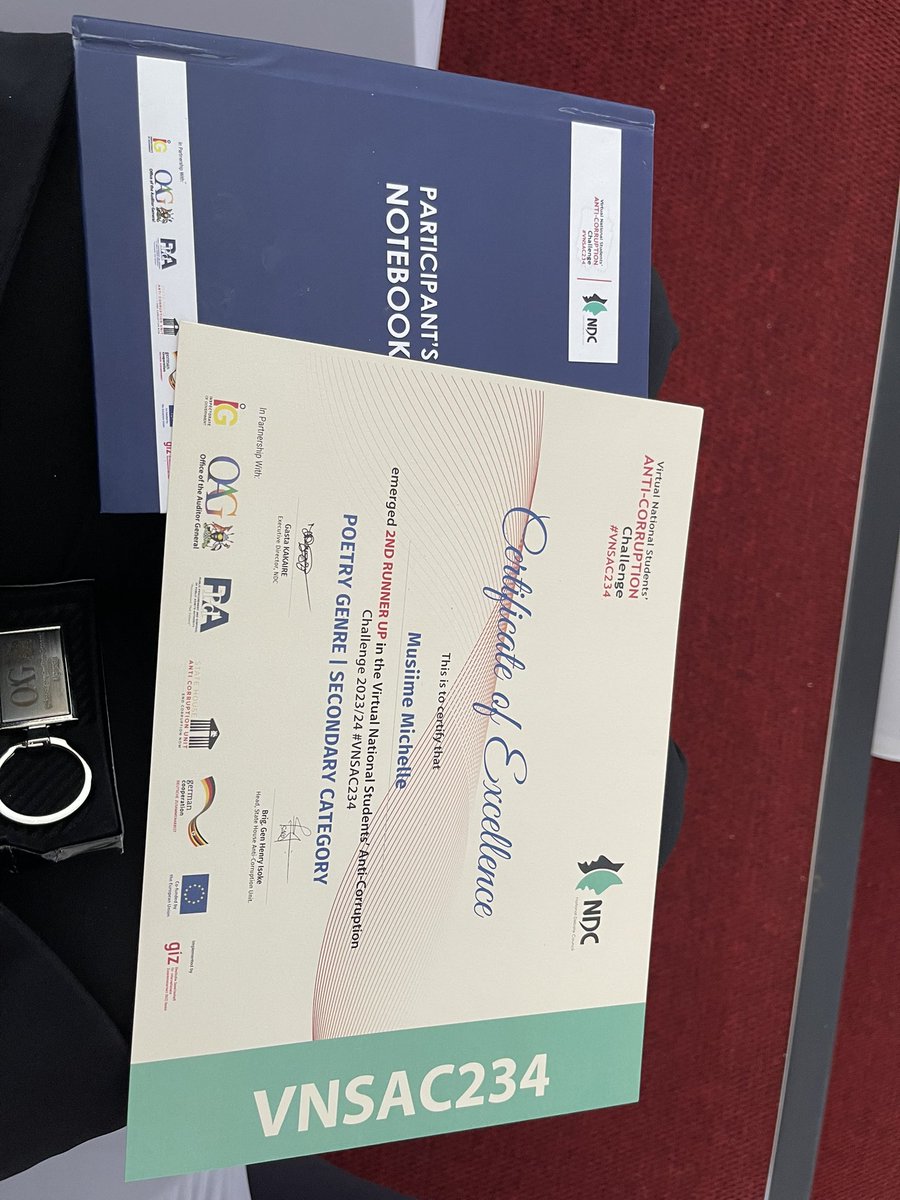 tumwesigye_'s tweet photo. Thank you @NDCUganda for the platform to speak against corruption. Thank you for engaging the youth. I’m humbled to be third best in the poetry category. Glory back to God ❤️👏🏾 #anticorrruption #endthevice https://t.co/1OOddNT0uG