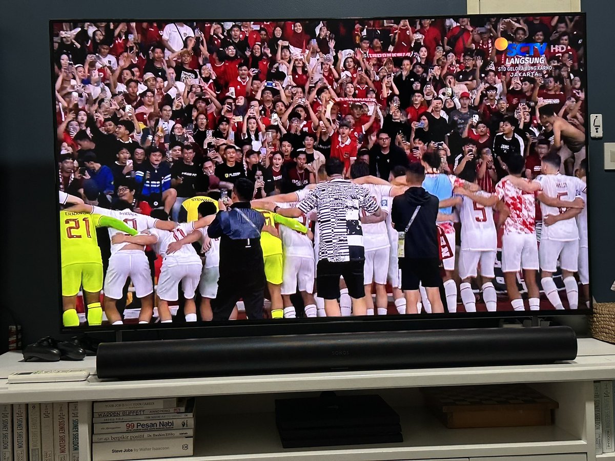 AndreKiagus's tweet photo. Hari ini kita bersuka cita. 

Namun jangan lupa, hendaknya tidak hanya mendukung saat Tim Garuda berjaya saja. 

Jika ada saat jatuh dlm kekalahan, justru pd masa itulah Timnas lebih butuh dukungan kita. 

Lepas dari itu semua, nikmati hari ini,mari kita bergembira!   #TimnasDay https://t.co/goTYqKBrQn