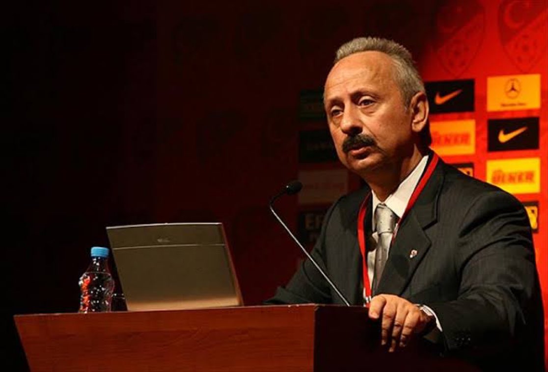 Haluk Ulusoy tekrardan TFF başkan adaylığına hazırlanıyormuş.

Haluk Ulusoy, Galatasarayın “Himmet ve Duasının” zirve yaptığı dönemlerde başkanlık yapmıştı.

9 yıl başkanlık yaptı, aşığı olduğu galatasaray 7 kez şampiyon yapıldı. Hatırlatalım!