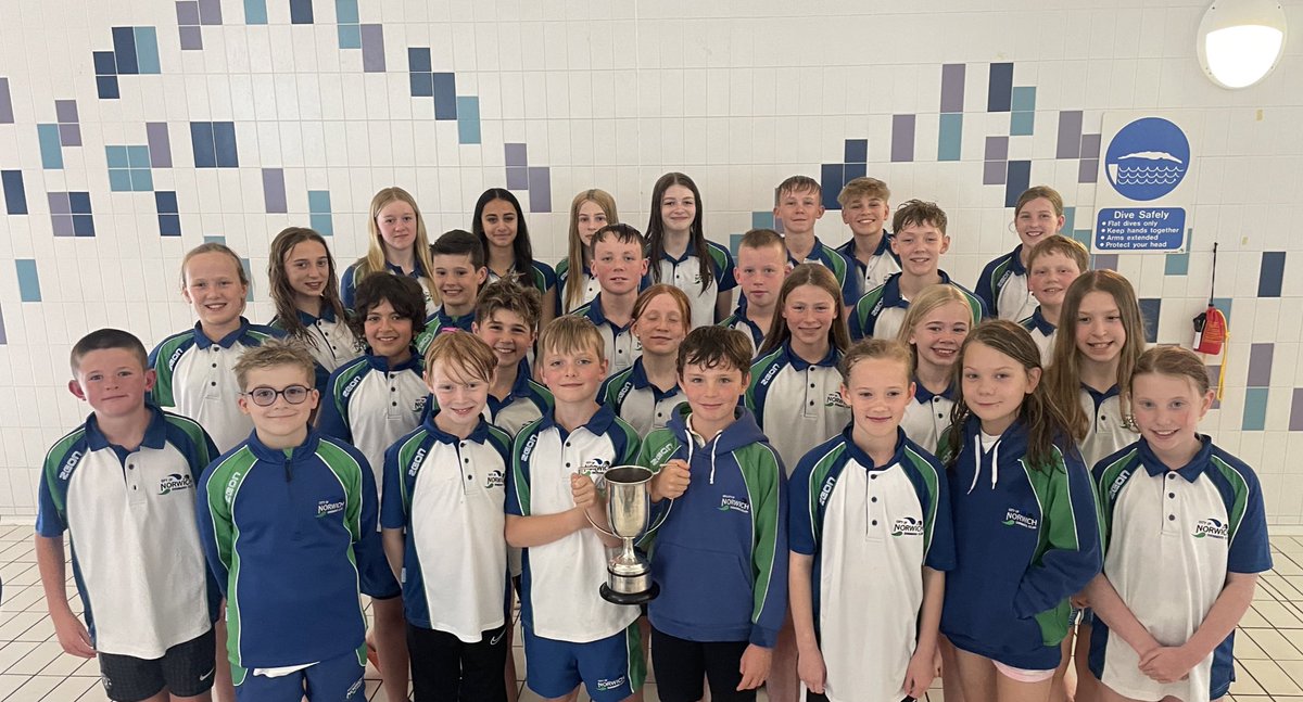 Miss Coombs tweet media