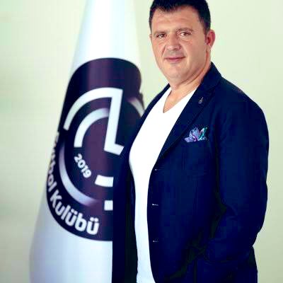 1.Lig Kulüpler Birliği bugün yapılan toplantısında <a href="/ManisaFK/">Manisa Futbol Kulübü</a> Sayın Mevlüt Aktan başkanımız  Olağan Genel Kurulumuza kadar bizlere başkanlık yapacaktır. 👍🏻 Hayırlı uğurlu olsun. 
<a href="/eyupsporkulubu/">ikas Eyüpspor</a> Murat Özkaya başkanımıza görev süresi boyunca çalışmalarından dolayı teşekkür ederiz.