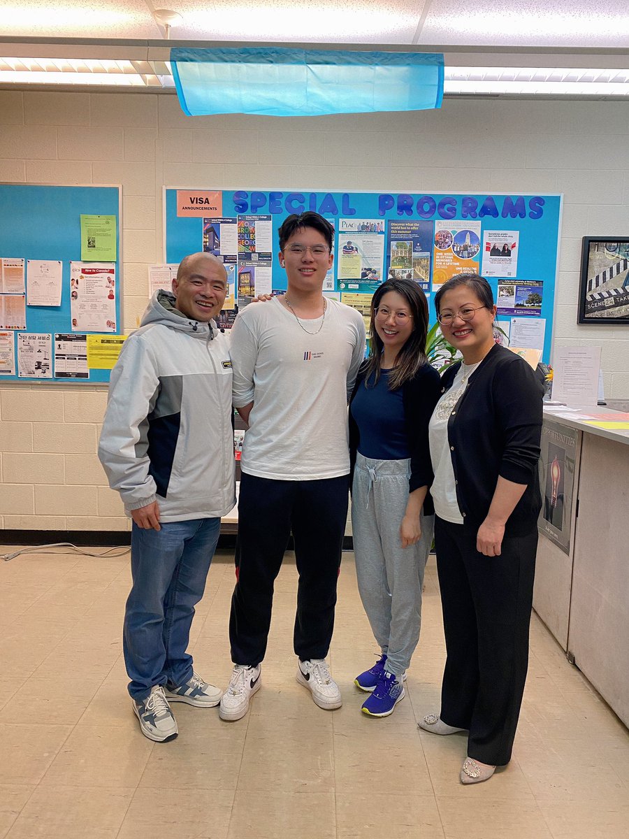 May Chang (@mchang_tdsb) on Twitter photo So happy for #internationalstudent RC for being admitted to <a href="/queensu/">Queen's University</a> Appreciated his parents from abroad coming by <a href="/ayjacksonss/">A. Y. Jackson Secondary School</a> for a meet-and-greet. They are so proud of him! Congrats, RC! <a href="/studyTDSB/">TDSB International Student Programs</a> So happy for #internationalstudent RC for being admitted to <a href="/queensu/">Queen's University</a> Appreciated his parents from abroad coming by <a href="/ayjacksonss/">A. Y. Jackson Secondary School</a> for a meet-and-greet. They are so proud of him! Congrats, RC! <a href="/studyTDSB/">TDSB International Student Programs</a>