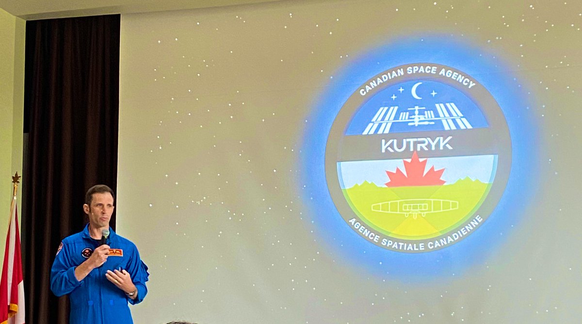 CdaRachelM's tweet image. Thanks for speaking to the executive team @NRCan @Astro_Kutryk!  Love the patch and great to see you.  Fantastic discussion on leadership and all the benefits, understanding, and solutions that @csa_asc space work can bring here on 🌎.