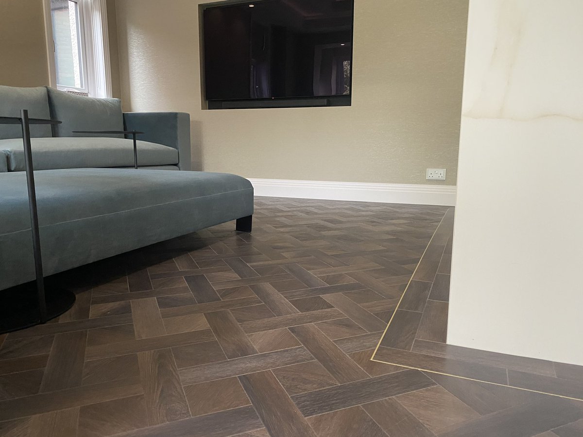 We bring our showroom to your home!🏠

We at Gainsborough Flooring know how much of a struggle Preston town centre is thanks to ‘bus gate’. So why not have us come to you instead?! It’s a no brainer!😆👍

Call us on 01772 250682 for more details📞

<a href="/BIDPreston/">Preston City Centre BID</a> <a href="/ShopPrestonCity/">Shop Preston</a>