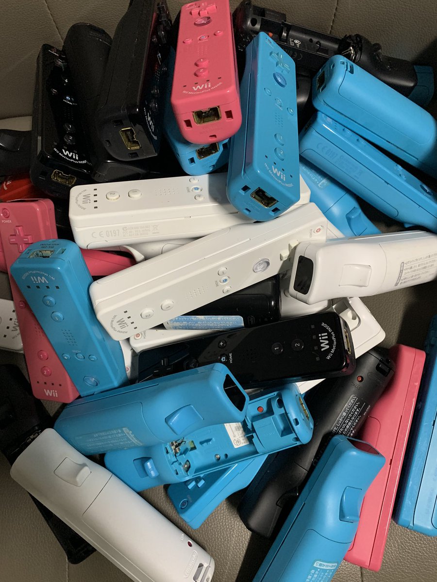 3日前に仕入れしたコントローラーの検品がようやく終わりました😊
この後は、不良箇所の修理😊
その後は、別商品の検品😊
時間がいくらあっても足りませんね😊笑