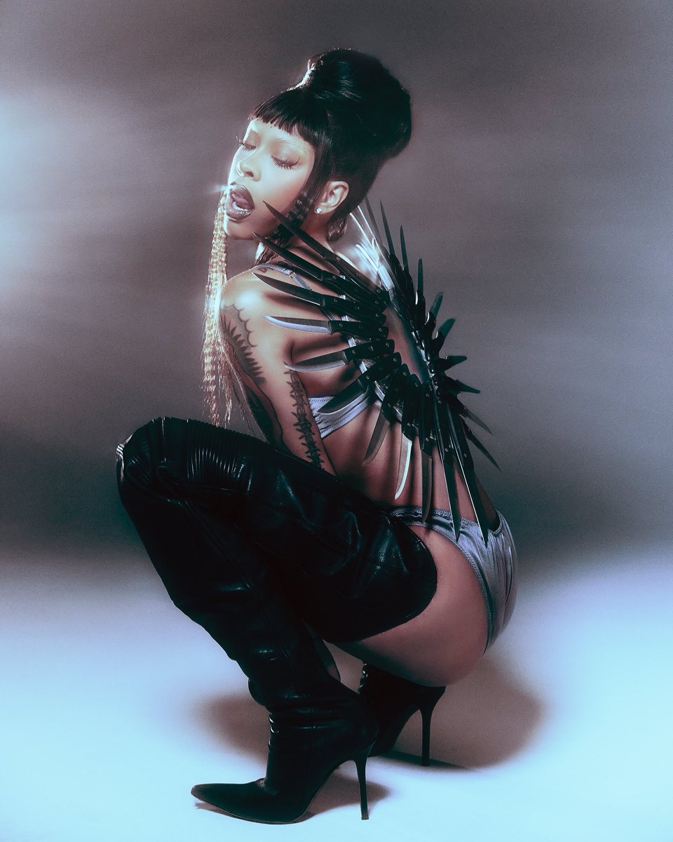 sethsparksss's tweet photo. RT @Rico_nastyy: ⚔️ https://t.co/RQbosuR8vz
