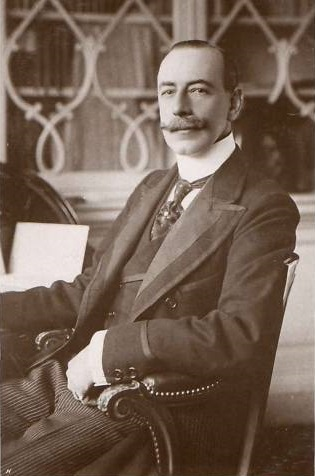 AfricanJesu's tweet photo. Port Harcourt, capital city of Rivers State, was named after UK Secretary for Colonies, Lewis Harcourt, in 1913 by Governor-General Lugard.

A publicly shamed rapist and paedophile who violated both genders, Harcourt committed suicide on Feb 24, 1922.

This name must be changed. https://t.co/E4NA7rbMTS