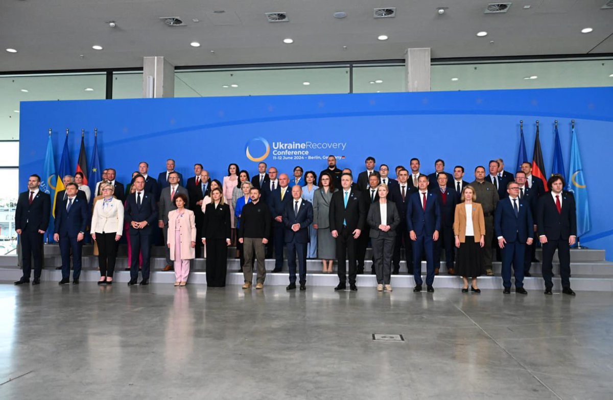 KostasSkrekas's tweet photo. Η Ελλάδα, με τους εταίρους και συμμάχους της, θα συνεχίσει σταθερά να συνεισφέρει στην κοινή προσπάθεια ανοικοδόμησης της 🇺🇦 τόνισα στη «Διάσκεψη για την Ανάκαμψη της Ουκρανίας» στο Βερολίνο, εκπροσωπώντας την ελληνική Κυβέρνηση. https://t.co/7LiLxdJpsm