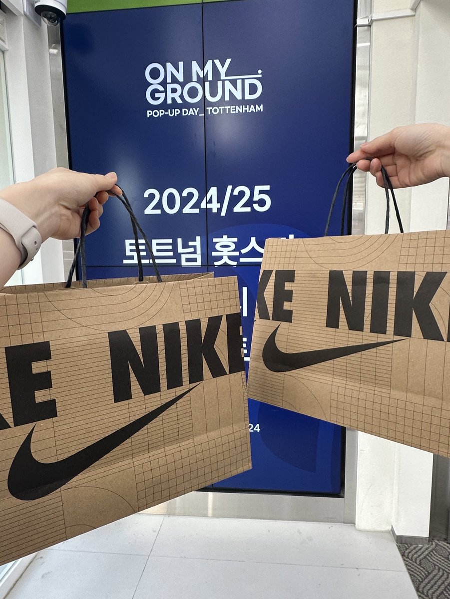 (전날)
살거지?
ㄴ응 절대안사

(팝업도착)
살거지?
ㄴ응 절대사..