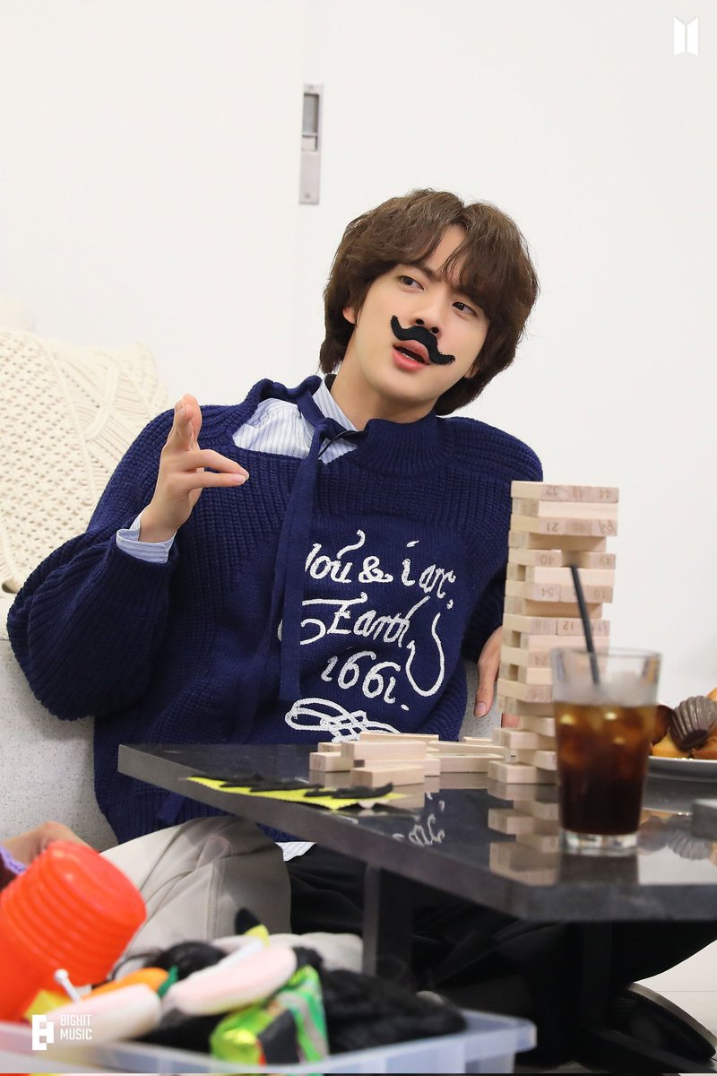 Barmsty's tweet image. 우리 석진이 전역한다아아아!!!!!!!💜 정말 너무너무 보고싶었어😭
#자_이제_석진이의_시간이다
#석진이_전역_우리_봄날시작
#경_특급_김석진_JIN_귀환_축
#석진이와_새롭게_시작될_story 
#WelcomeBackJin
#WelcomeHomeOurAstronaut
#TheAstronautHasLanded