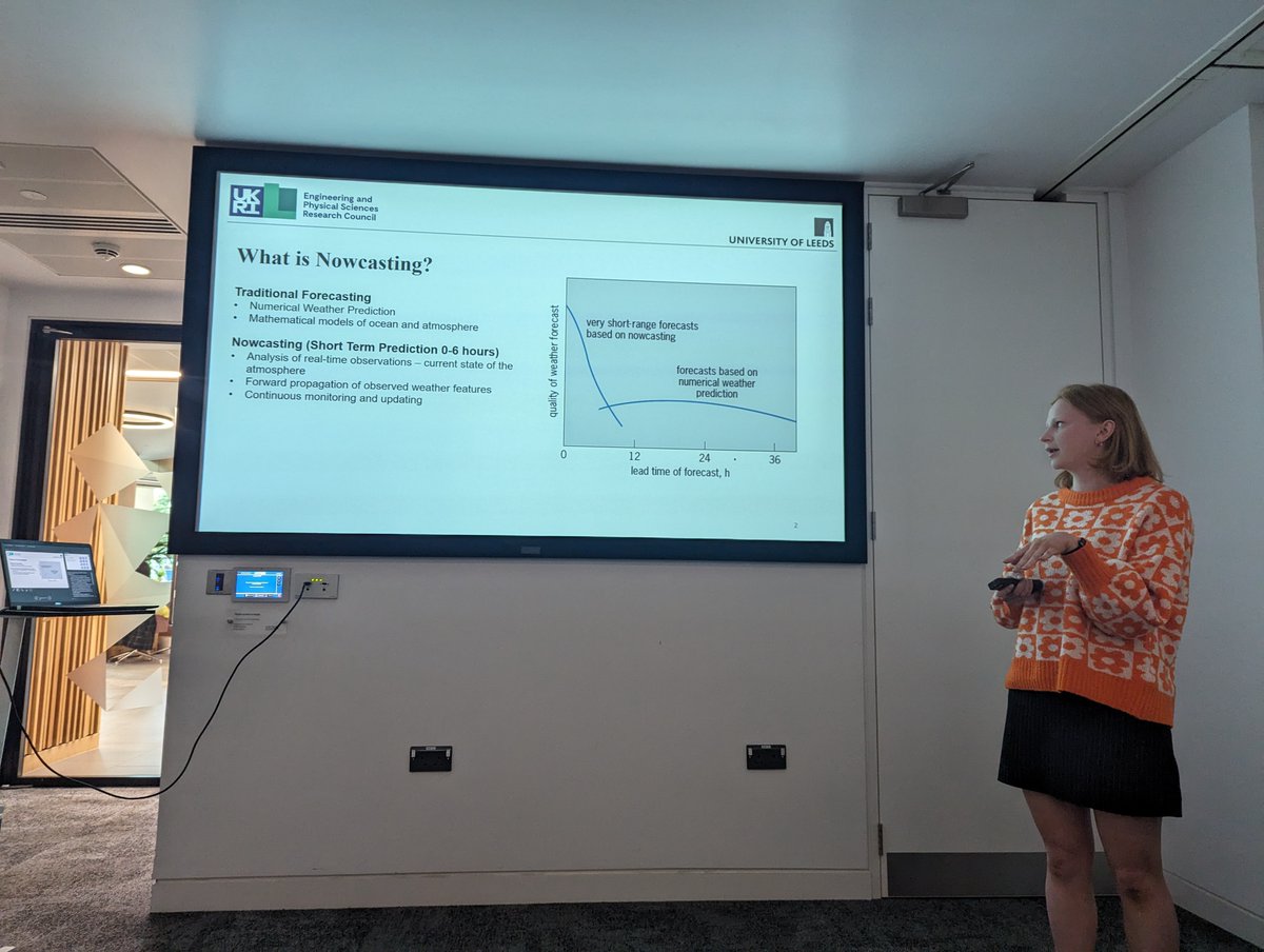 FluidsLeeds's tweet photo. Great to host some colleagues from @EPSRC at Leeds today to talk all things fluid dynamics, well done to two of our @CDTFluidsLeeds students Coker and Kasia on their excellent presentations on their PhDs, fascinating to see data driven methods applied to different fluids areas https://t.co/syVcdyEvm5