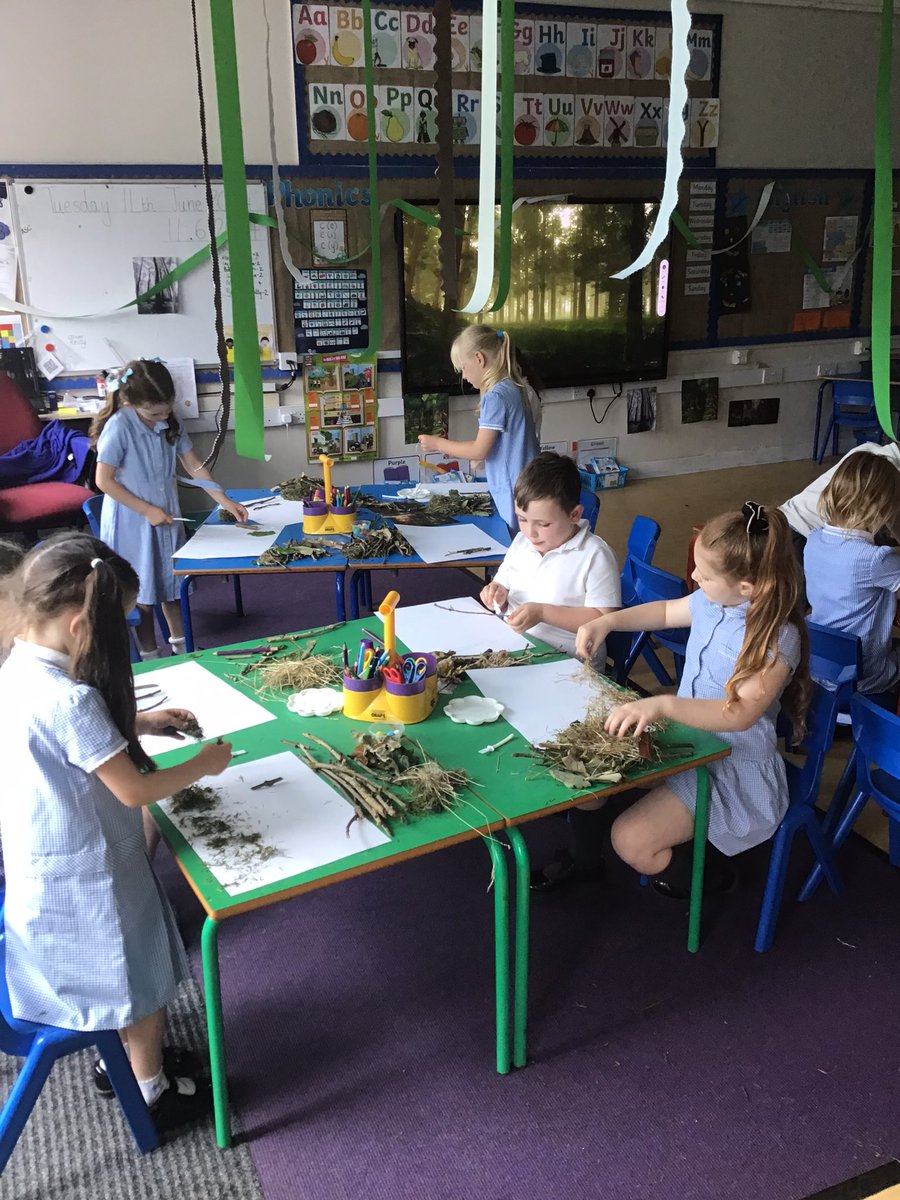 StPPPrimaryY1's tweet photo. Year 1 immersed themselves into their new book for English. We guessed our new book is about a forest so we created our own forests using natural materials ๐ณ๐ณ
#english #year1 #immersivewriting @StPPPrimary https://t.co/hTHvZuBis1