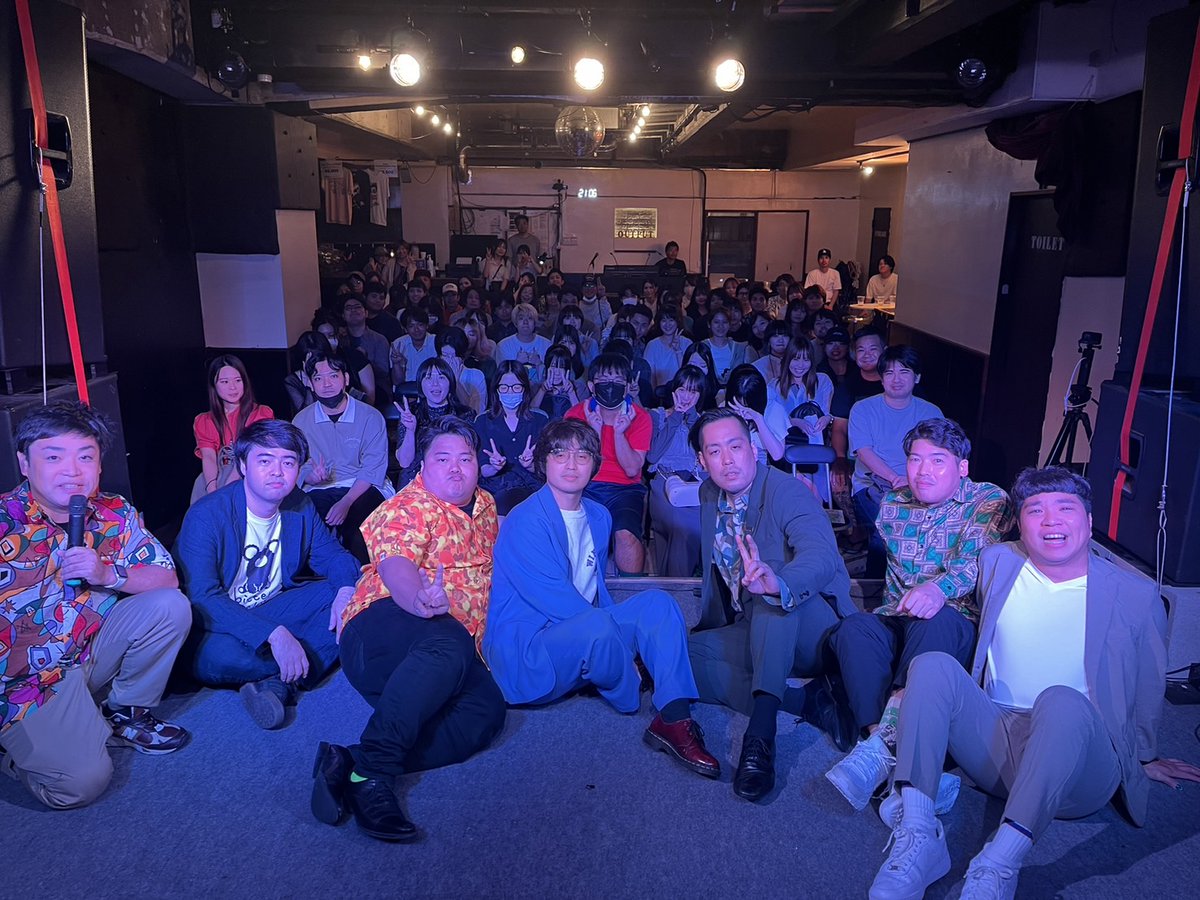o_uezu's tweet photo. ラフプロジェクト14回目
エバースのライブが生で観れたこと。
ニライカナイ、カシスオレンジが挑むこと。
熱さや青春なんだよ！
カシスオレンジの仲村さんにいじられる45歳のおっさんも青春してんだよ。
時代を切り拓いてこうぜ https://t.co/NgicIcwyAF